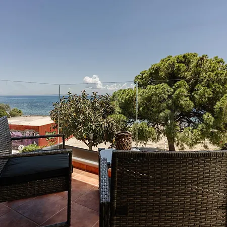Seafront Spirit Daire Zakintos