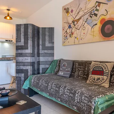 Seafront Spirit * 자킨토스 타운