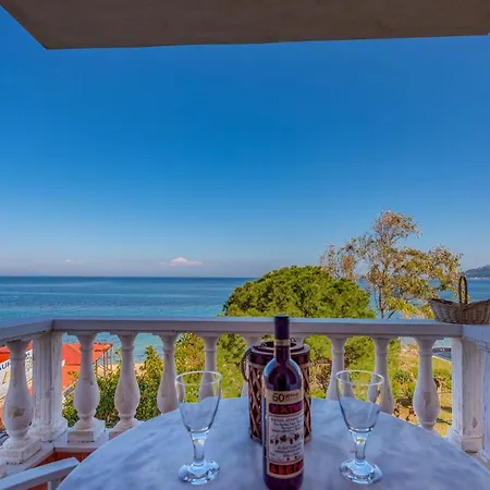 Seafront Spirit * 자킨토스 타운